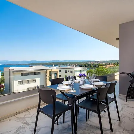 Awesome In With Kitchen * Malinska