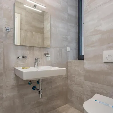 Apartment Awesome In With Kitchen Malinska