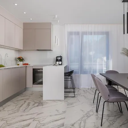 Awesome In With Kitchen